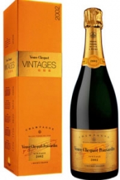 Шампанское Veuve Clicquot Vintage 2002 / Вдова Клико Винтаж 2002 в подарочной коробкой